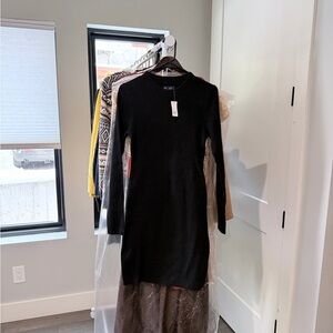 BNWT Long sleeve crew neck black ribbed sweater dress from The Gap, size Medium